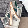 Tennis 1977 Sneaker Italien Low-top Casual Shoe Green och Red Web Stripe Broderade Lace-Up Canvas Luxurys Designers Skor