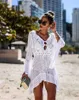 Hollow Out Asymmetry Crochet Beach Skirt Flared Sleeves V-Neck Tunic Bikini Cover-Ups Brasilien Stickad Baddräkt Coverup 210604