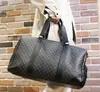 Moda Designer Duffel Bags Mens Womens Outdoor Sports Travel Bagagem Lady Cross Body Luxury Bag Carry On Ombro Sacos De Luxo Designer Bag