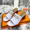 Kvinnor Sandaler Nyaste Sommar Äkta Läder Kvinnor Högklackat Striped Ladies Casual Scuffs Block Heel Outdoor Shopping Letters Slippers Box Shoe