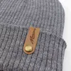 Женщины Мужчины Крючком Beanie Hat Мягкая Теплый Крышка Осень Зима Женский Унисекс Взрослый Трикотажный Сплошной Цвет Зеленые Черные Повседневные Черепония Шляпа Y21111