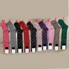 10 couleurs paillettes lettre chaussettes avec étiquette femmes lettres mode haute chaussette pour cadeau fête de haute qualité