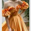 Yeni Seksi Gelinlik Modelleri Turuncu El Yapımı Çiçekler Kolsuz Saten Artı Boyutu Bölünmüş Parti Elbise Abiye giyim
