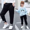 Pantaloni per ragazze Lettera Pantaloni Ragazza Stile casual Pantaloni per bambini Adolescenti Abbigliamento per bambini per ragazza 6 8 10 12 14 210303