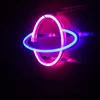 Luces de neón LED Signo del planeta Luz nocturna Caja de batería Luz nocturna de doble alimentación USB para bodas de Navidad en interiores