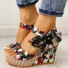 Женщины Летние Wee Sandals Женский Цветочный Бабочка Платформа Bohemia High Cable Sandals Мода Лодыжка Ремень Открытые Носки Дама Обувь X0526