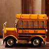 Vintage American School Bus Modello Ornamenti Artigianato in ferro Figurine di auto d'epoca Veicolo Bar in miniatura Decorazioni per la casa Giocattoli per bambini Regali T200617