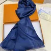 High Qualtiy Silk Scarf for Woman 2020 Fashion Brand Scarves Long Shawls Wrap Size 180x70cm Ingen låda