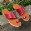 Tofflor 2021 Sommar kvinnor PU Läder Skor Comfy Platform Flat Sole Casual Soft Sandal Beach Pinch Flip Flops Light Indoor