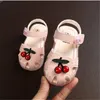 Nuevo estilo, sandalias de verano para niños y bebés, antideslizantes, para niños y niñas, sandalias de fondo suave, lindos zapatos de cereza para niños pequeños