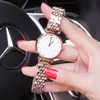 Armbanduhren Luxusmode Damenuhr voller Kristalle Dimond Quarzuhren Wasserdichter feiner Stahlgürtel Diamantbesatz Rubin 304S