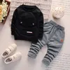 Conjunto de pantalones de sudadera con bolsillo delantero de otoño e invierno para niños pequeños Conjuntos de ropa para bebés 210528