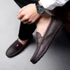 Herren-Lederschuhe, lässig, Slip auf formellen Herren-Kleiderschuhen, weiche Slipper, 2022, modisch, bequem, atmungsaktiv, italienische Fahrschuhe