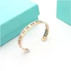 Quotluxury Jewelry Designer lose gold bracelets for women open Cuffブレスレットファッションレターバングルラグジュアリーデザイナージュエリー4300673