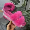 Färgglada Rhinestone Furry Faux Fur Slides Plattform Sandaler Kvinnor Vit Gullig Plush Embellished Diamante Glitter Modish Tofflor H1122