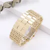 Wristwatches The Trend Is Full Of Star-studded Luxury Women's Watches Letter V Diamond-encrusted Square Steel Strap Fashion Bracelet Watch