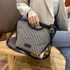 Designer Bag Handtas enkele kleine zomer in vreemde stijl eenvoudige vrijetijdshanddoorwegen voor dames messenger