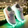 USB зарядки детская обувь светящиеся кроссовки светодиодные с зажженным UP повседневные мальчики девушки обувь младенческая светодиодная светодиодная обувь детские кроссовки G1025