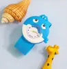 Bebek İzle 3D Karikatür Hayvanlar Köpekbalığı Saatler Kuvars Saatler Silikon Tokat Kemer Çocuk Saati Çocuk Oyuncakları Noel Hediyesi BT6672