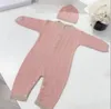 Baby Romper Flicka Pojke Vår Höst Varm filt Barn Barn Långärmad Stickad Inbyte Jumpsuit Hatt 2st Nyfödda spädbarnskläder