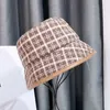 Jesień Zima Kobiety Wełniany Cloth Mieszanie Plaid PU Brim Brim Wiadro Czapka Kobieta Wypoczynek Rybak Kapelusz