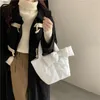 Borsa da sera in nylon trapuntato di design per donna 2022 borsa da donna con manico corto imbottita con fiocco a tracolla da donna di marca invernale