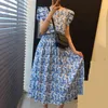 Women Blue Casual Pleated Print Long Dress Round Neck Flying Sleeveless Loose Fashion Spring Summer 2F0543 210510