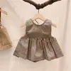 最新のInSの小さな女の子のデザイナーのドレス服の新しい女の子の格子縞のドレスの夏のタッティングコットンの女の子ノースリーブプリンセスドレス532 K2