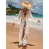 Atuação de banho feminina 2021 Cober de praia de renda branca Up Kaftan Long Pareo Dress Dress Swimsuit Crochet Front Open Plage Sarong Tunic para