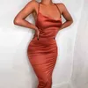 Asien Kvinnor Satin Lång Klänning Sommar Grön Elegant Es Kvinna Party Night Sexig Backless Lace Up Slim Fit Bodycon Midi 210623