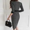 Höst Outfit Han Edition Temperament V-Neck Long Spell Color Stripe Professional Package I Buttock Of Cultivate En 210602