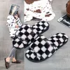 Moda Inverno Mulheres Casa Chinelos Faux Pele Quente Verifica Sapatos Não-Slip Flats Feminino Slides Acolhedor Home Furry Aberto-Toed Sandálias Y1206