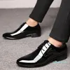 Sukienka Buty Mężczyźni Faux Leather Buiness Classic Lace-Up Shoe Mężczyzna Oddychająca Office Obuwie Party Wedding Black 2150