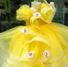 2021 Jaune Dentelle Fait À La Main Fleurs Tutu Fleur Fille Robes De Mode Tulle Élégant Lilttle Enfants Anniversaire Pageant Robes De Mariage ZJ02