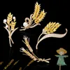 النمل أنجيل الذهب القمح نمط النحاس الزركون المواد أربعة أنماط المتاحة بروش طوق دبوس يؤرخ النساء 2021 ins