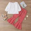 Hiver Enfants Ensembles À Manches Longues O Cou Blanc Lâche T-shirt Rouge Impression Flare Pantalon Mignon 2 Pcs Filles Garçons Vêtements 18 M-6 T 210629