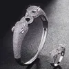Orecchini Collana Due teste di leopardo Animali da uomo Set di gioielli in metallo Braccialetti in rame con anello Set da sposa Accessorio braccialetto cubico