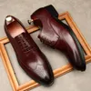 Talla grande EUR45 Negro / Marrón / Vino Rojo Oxfords Zapatos de negocios Cuero genuino Zapatos de boda para hombre Zapatos sociales