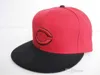 Listo Stock Reds C letra Gorras de béisbol Hombres Mujeres Visera papá Hueso Hip Hop Deporte Gorras Casquette hombres mujeres Equipados Hats2852367