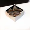 MARCA EUROPEA Letra V Bangle Pulsera de lujo Cubic Zircon Diamond Charms Bangles for Women Party Fine Jewelry Regalo