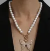 Catene 2022 Collana di farfalla di cristallo gotico da donna Moda pendente di perle d'imitazione irregolare barocco Merci all'ingrosso