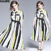 Jesień Vintige Striped Calf Belly Spódnica z wysoką talią Slim Odchudzając krótki rękaw Big Swing Dress Women 210514