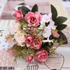 Ghirlande di fiori decorativi Bellissimi rami di rose Seta artificiale Decorazione di nozze per la casa Autunno retrò Grandi rose Decorazioni finte bianche