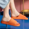 Pantoufles femmes épaissir semelle souple été 2023 couleur unie Simple intérieur extérieur diapositives femme confortable fond plat sandales de bain