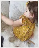 Рожденные младенческие девочки 2 шт. Одежда набор цветочные Без рукавов Одиночный комбинезон Ромпер Оголовье Детская летняя одежда Комбинезон
