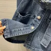 2024 tvättad blå denim kvinnor jacka designer blommor knappar fickor långa kvinnors kappa hösten ny verktygsjackor 81830