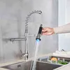 Robinet de cuisine brossé lumière LED ressort rétractable mélangeur de cuisine avec eau froide mitigeur bec pivotant tête de poche 211108