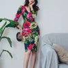 Robe d'impression élégante pour femmes Fleur d'été Demi-manches Col V Dames Sexy Bureau Midi Robes 210602
