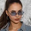 Óculos de sol 2022 Moda Small Square Rimless Mulheres Vintage Metal Punk Blue Sun Glasses feminino tons sem moldura Men Oculos7048762