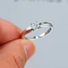 Femme petite bague en pierre ronde véritable bague de fiançailles en argent Sterling 925 cristal Solitaire anneaux de mariage pour les femmes